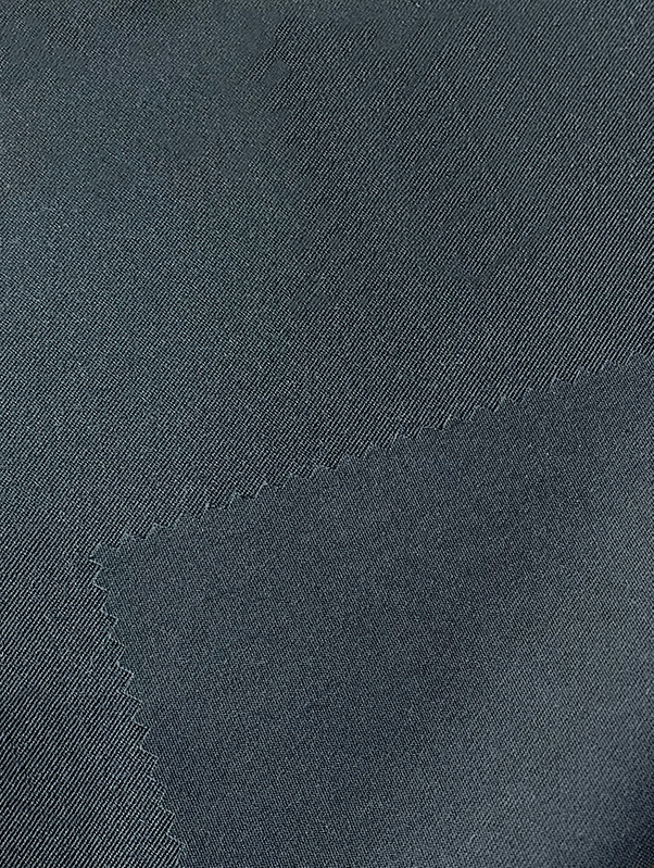 TR SUITING AH-62722 72%T+28%R Utkonkurrerer andre naturlige og syntetiske fibre